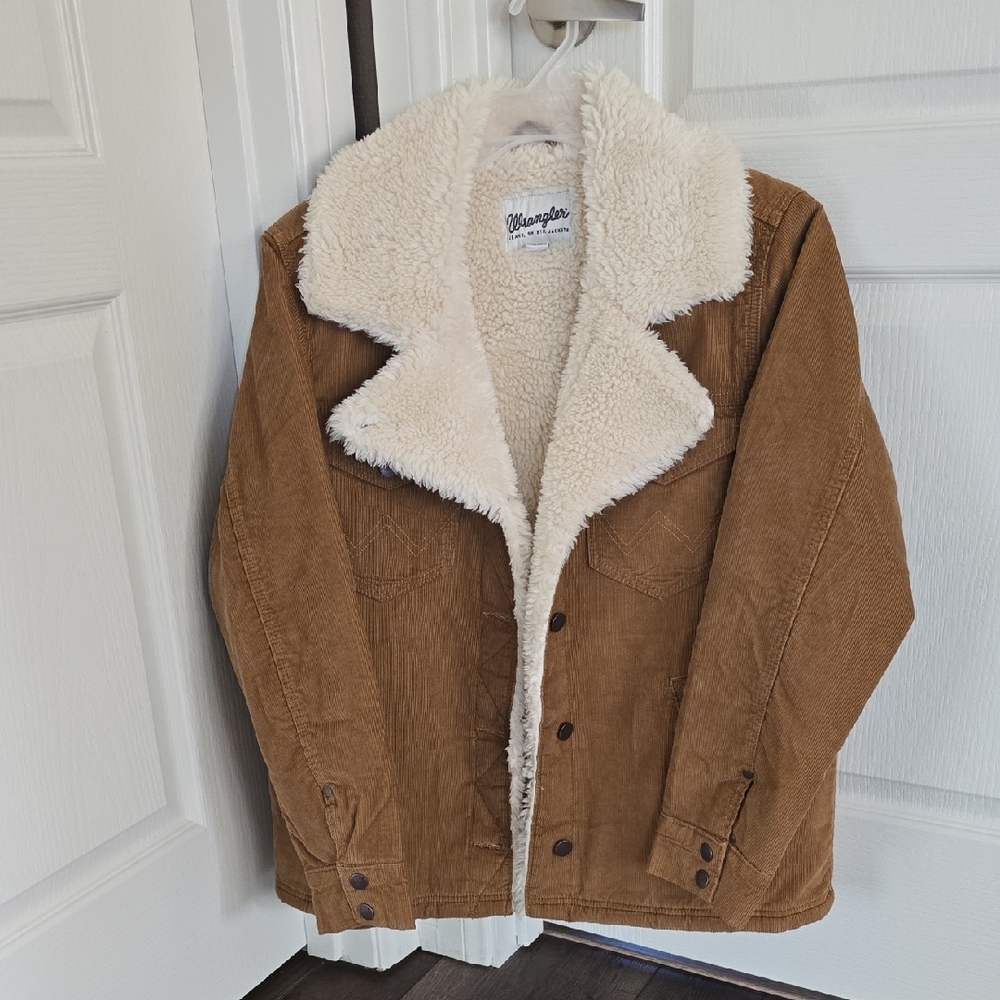 Wrangler Tan Corduroy Jacket with Cream Sherpa Lining
